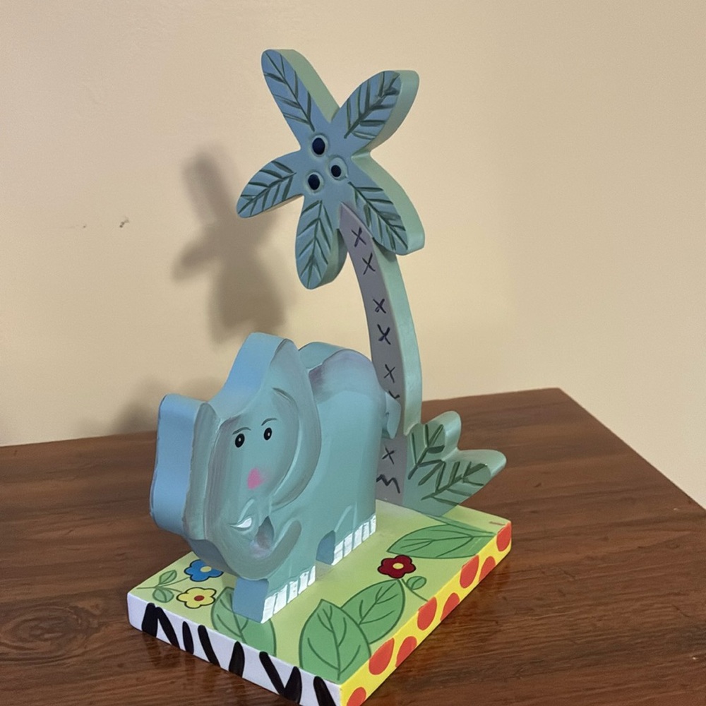 LION-ELEPHANT WOODEN BOOKENDS (pair) - Picture 5 of 13